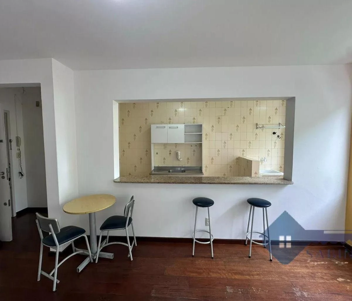 Деревянный пол или ламинат и 1 спальня: квартира 63 м² — photo 9