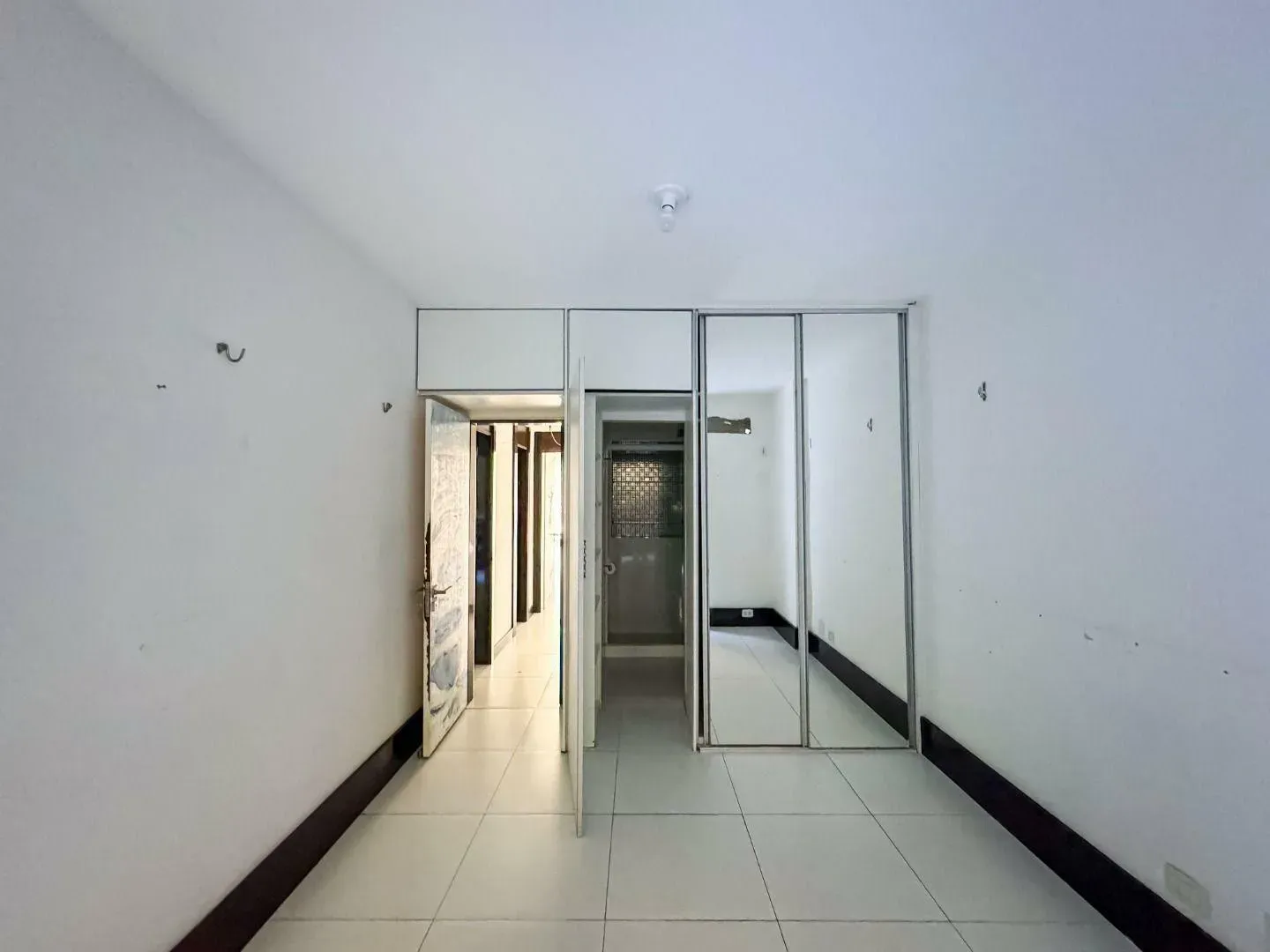 4-bedroom rental apartment with 160 m² and 3 baths — photo 24