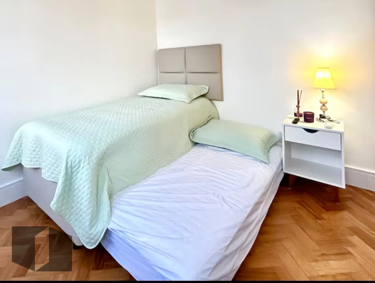 Furnished 2-bedroom apartment with gas stove kitchen — photo 15