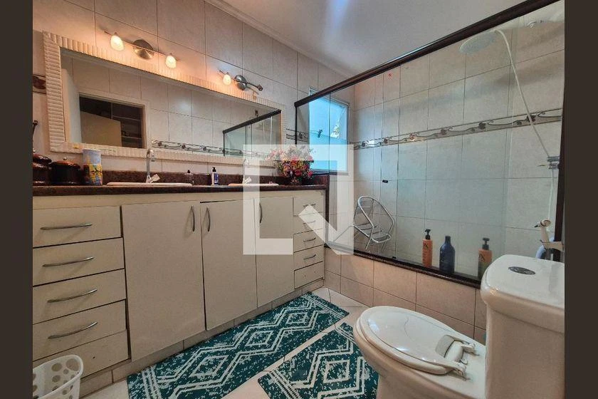 245 m² house with 3 en-suite bedrooms and 2 parking — photo 30