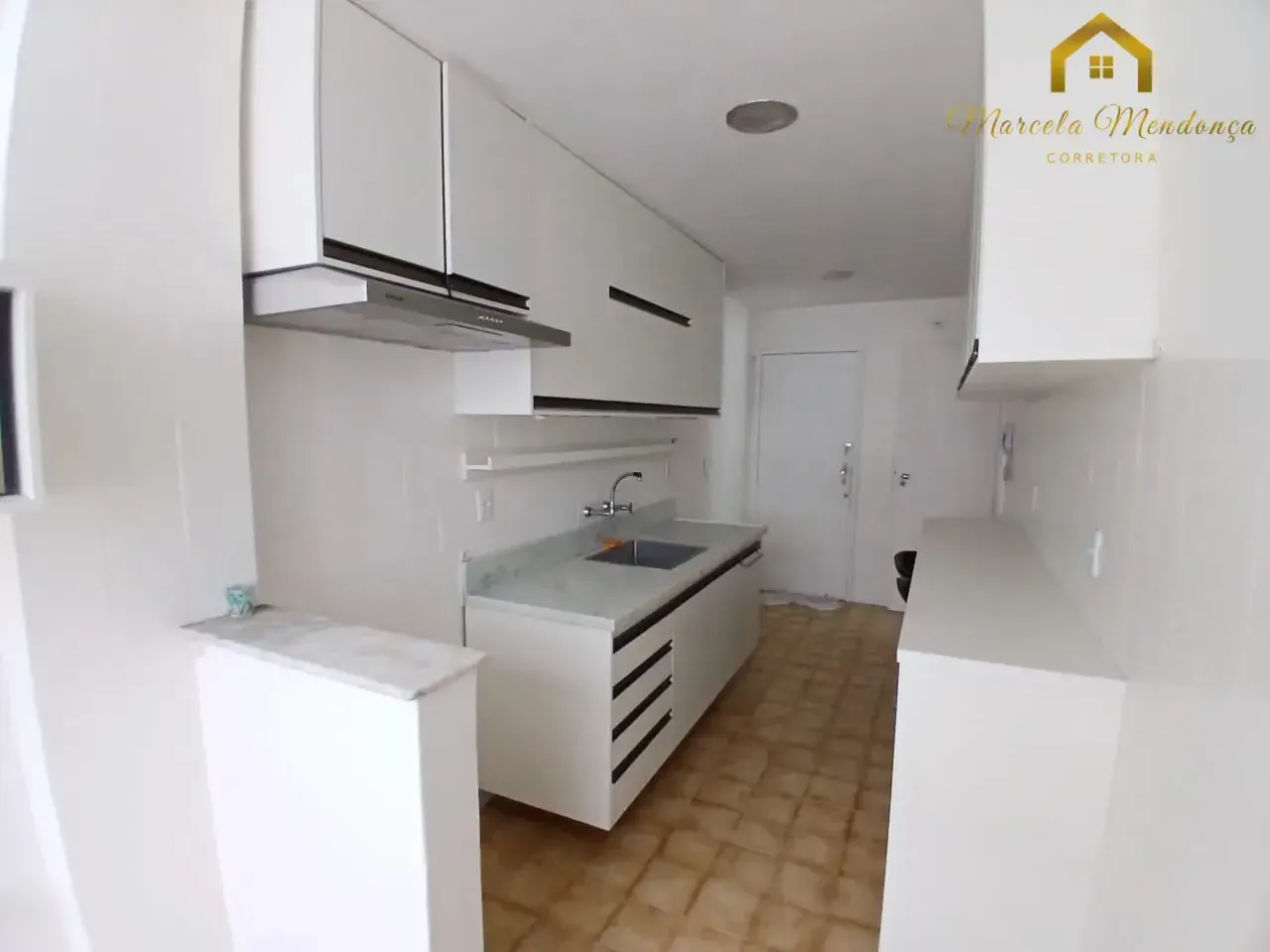 Apartment, 109 m², with a glass-enclosed balcony — photo 23