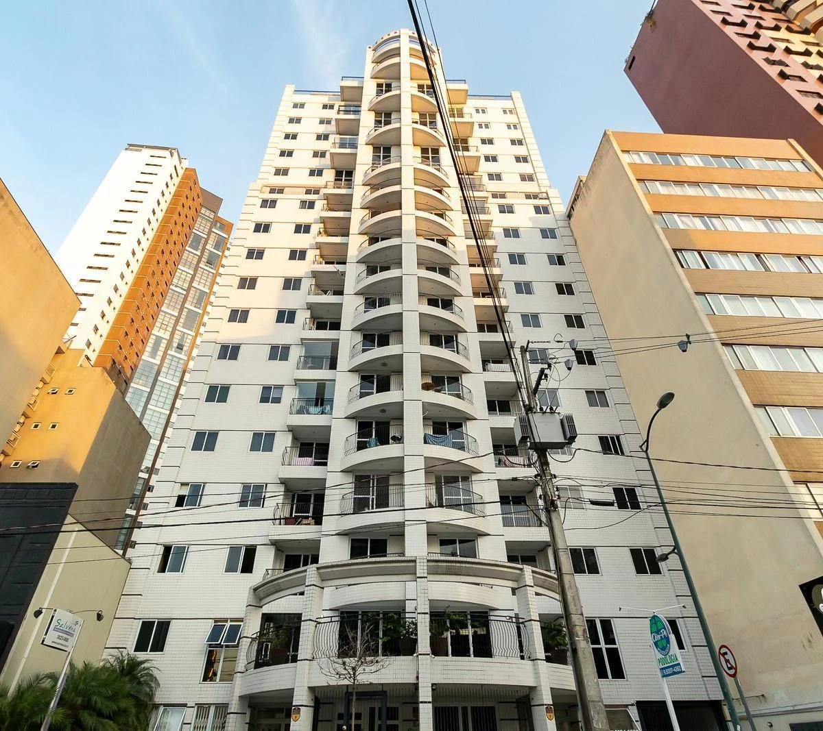 Furnished one-bedroom, 70 m² apartment in Curitiba — photo 30
