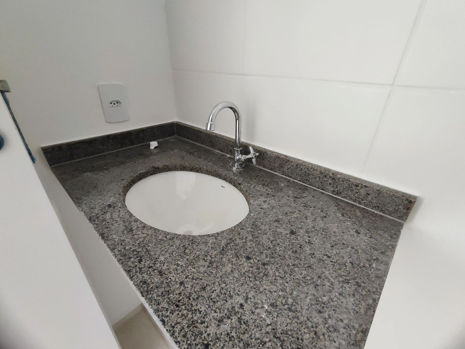 Mountain view in a 2-bedroom apartment, 48 m² — photo 42