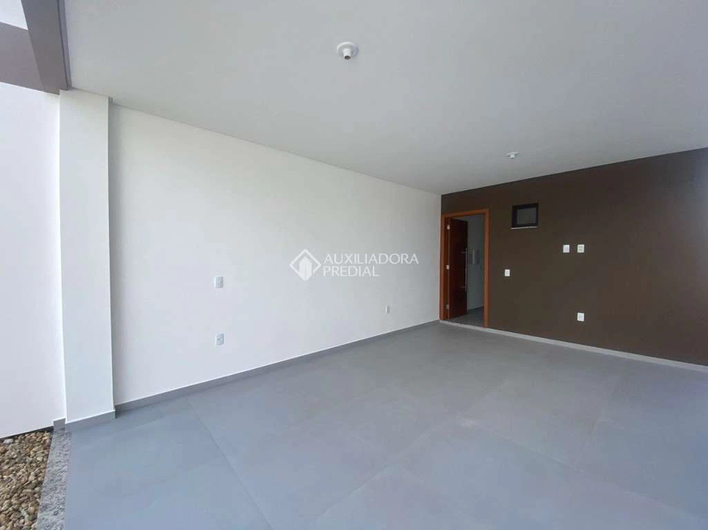 House with 3 en-suite bedrooms and a private garden