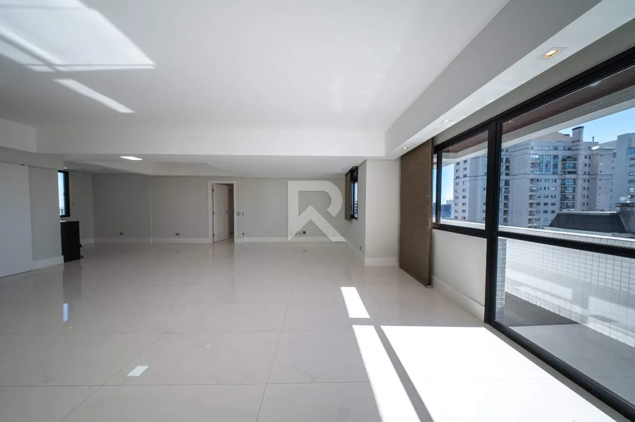 151 m² apartment with 3 bedrooms and 2 parking spots — photo 6