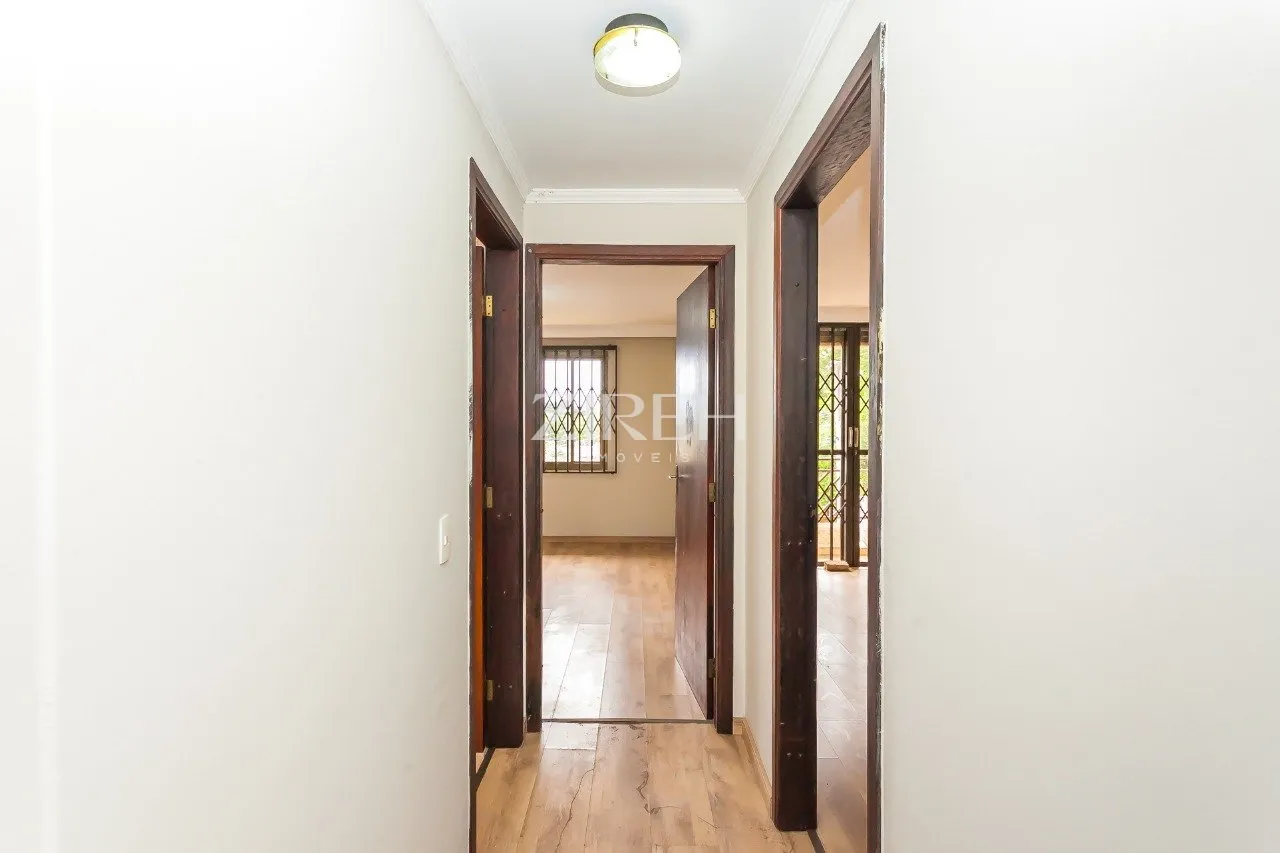 House, 145 m², with wood or laminate floors — photo 16