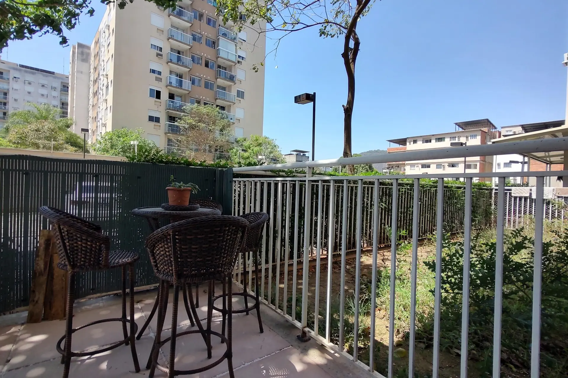 2-bedroom apartment in a building with a sauna — photo 83