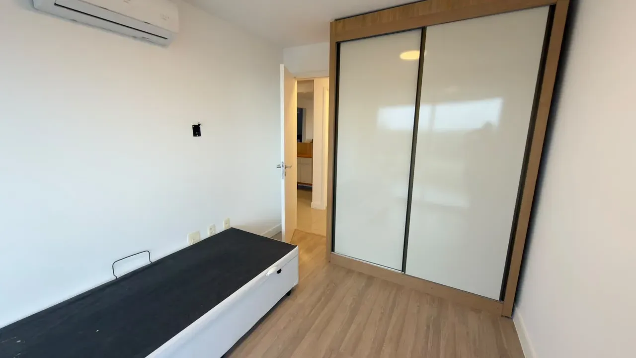 87 m² apartment with 2 bedrooms, enclosed balcony and garden — photo 5
