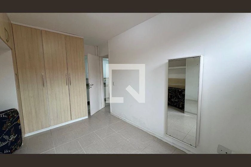2-bedroom apartment in a building with a gym — photo 31