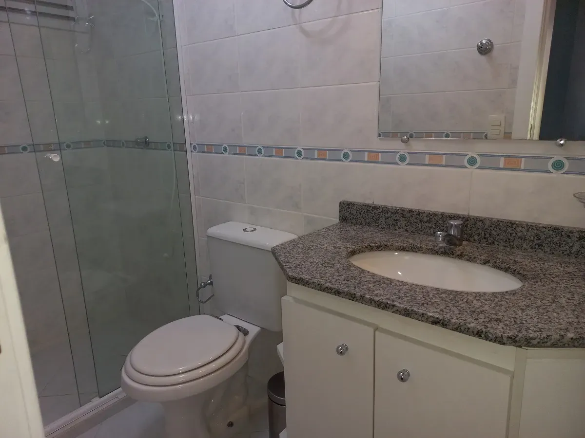 104 m² apartment with 2 bedrooms and 2 bathrooms — photo 41