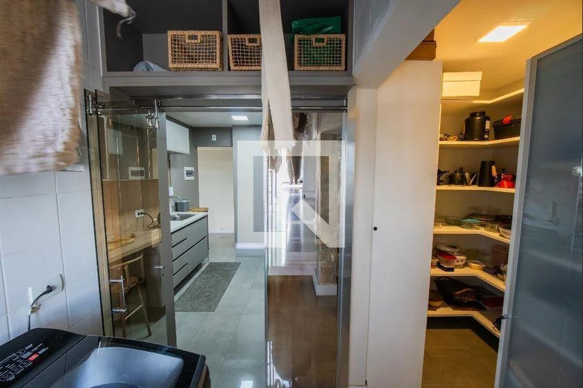Furnished apartment, 91 m², with a walk-in closet — photo 25