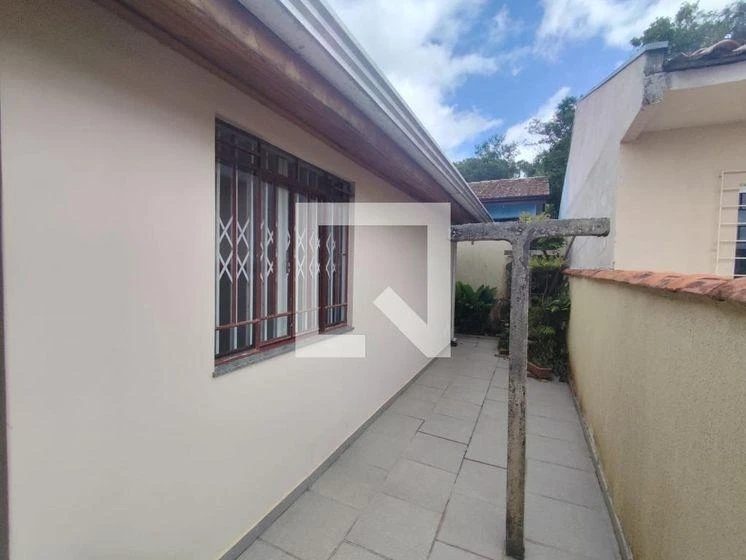 Casa con piso de madera o laminado en Curitiba — photo 12
