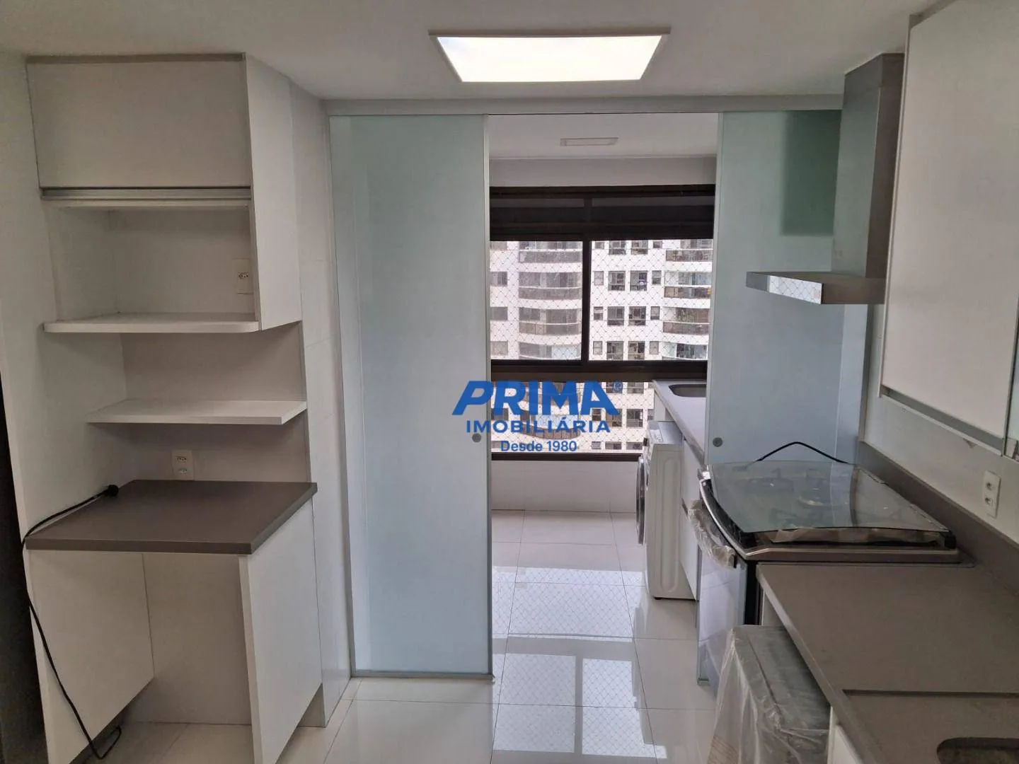 4-bedroom apartment with 4 bathrooms and 180 m² — photo 26