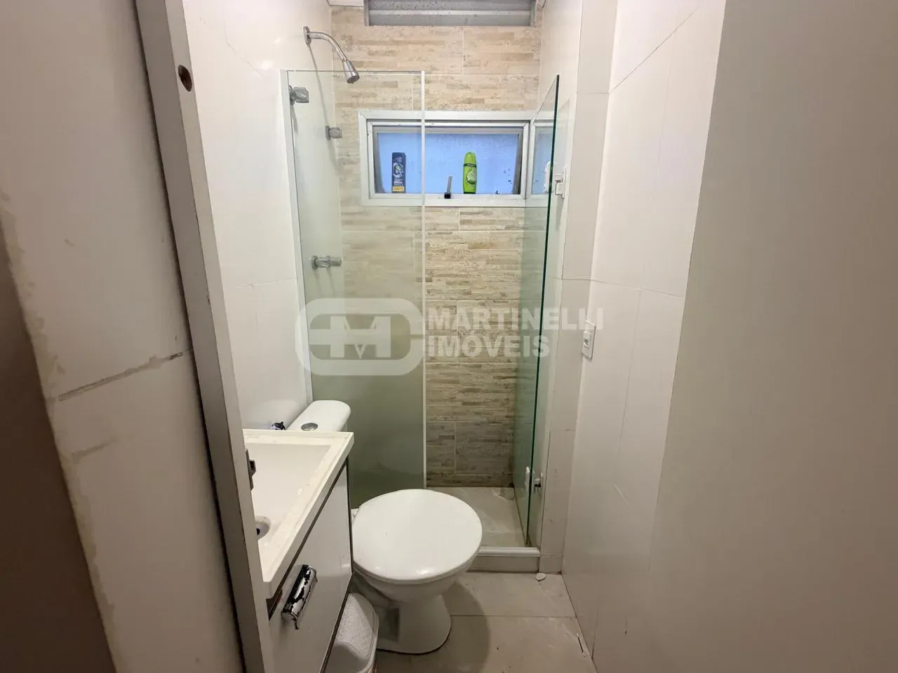Walk-in closet in a 4-bedroom apartment, 168 m² — photo 20