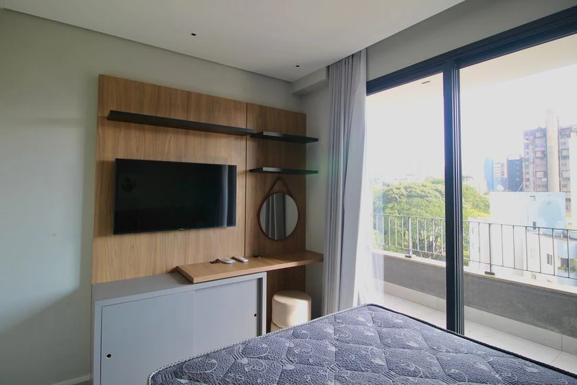 Furnished 1-bedroom apartment with private BBQ — photo 8