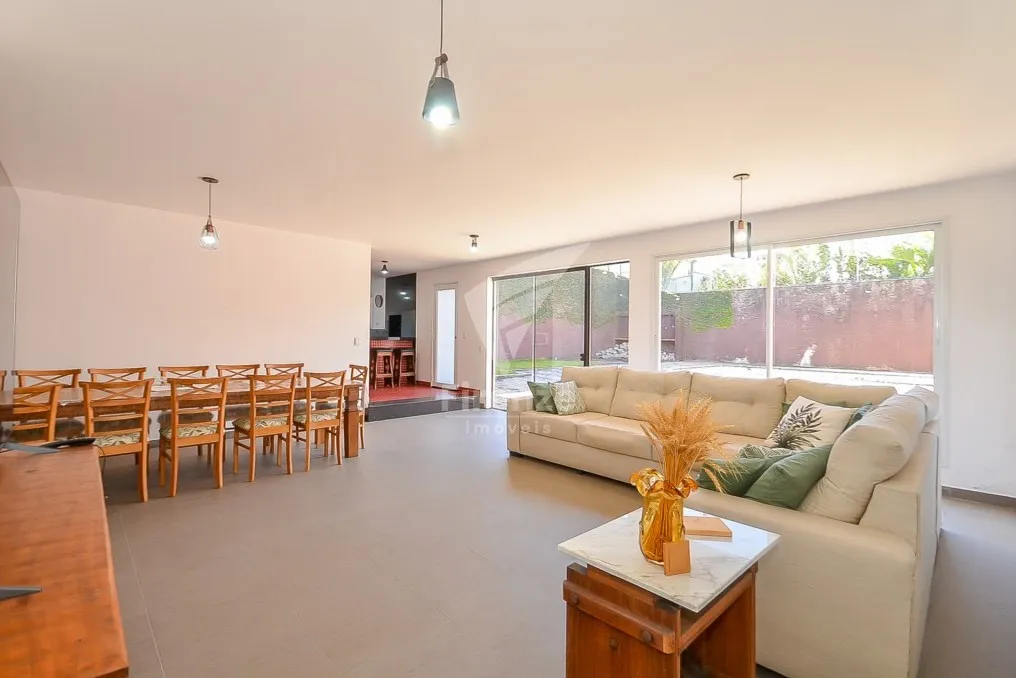424 m² house with 3 en-suite bedrooms and 4 parking spots — photo 66
