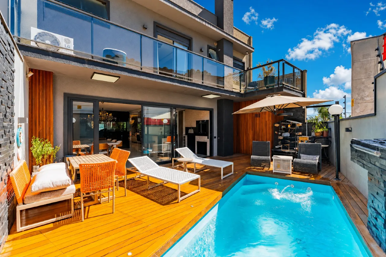 Furnished house with 4 en-suite bedrooms and 314 m² — photo 7