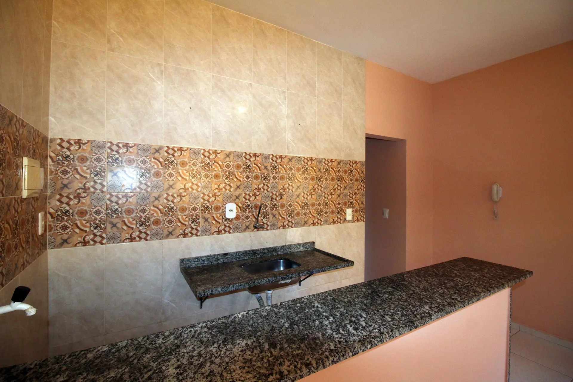 Apartamento para aluguel com 2 quartos, 1 banheiro — photo 11