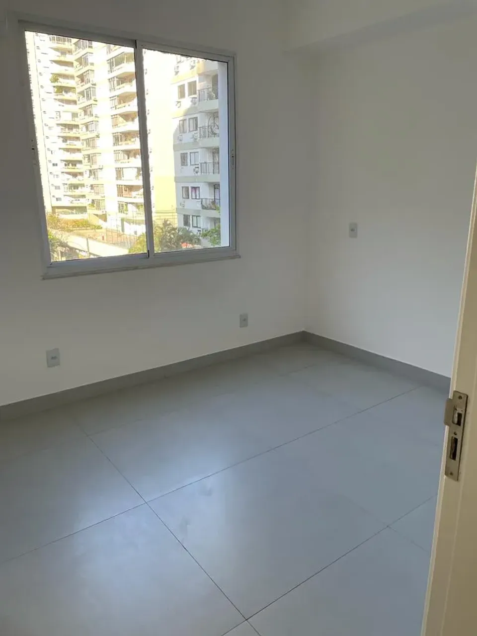 Apartamento com 2 quartos, cozinha fechada e 1 vaga — photo 2