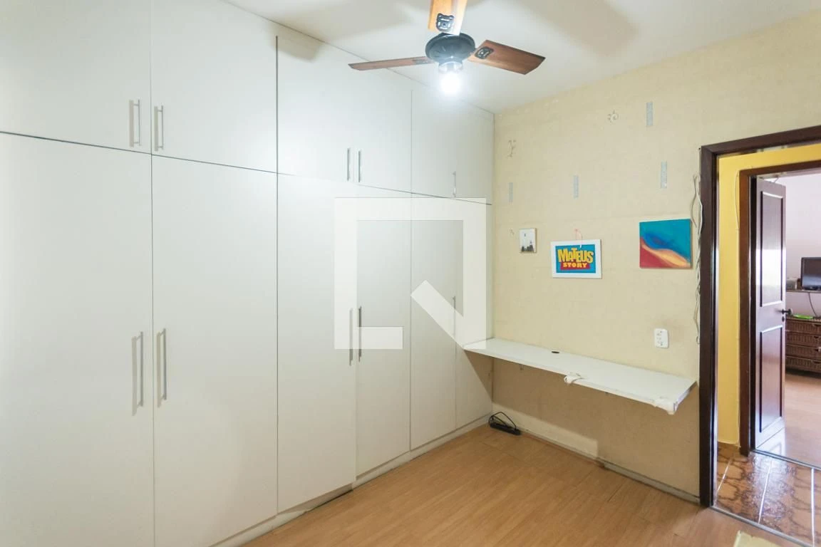 Furnished 3-bedroom apartment with suite and balcony — photo 48