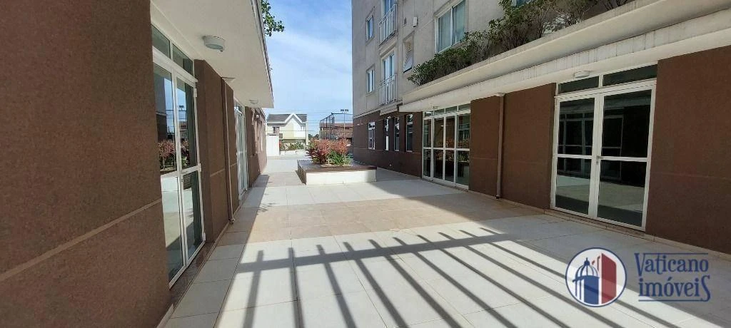 Wood or laminate floors in a 2-bedroom apartment, 55 m² — photo 12