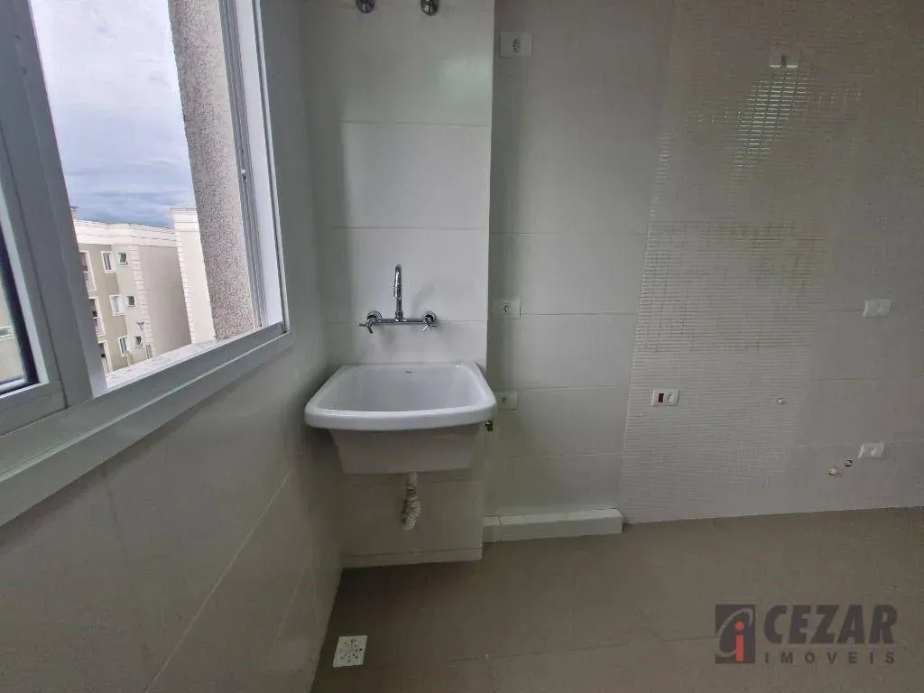 2-bedroom apartment with suite and 2 bathrooms — photo 8