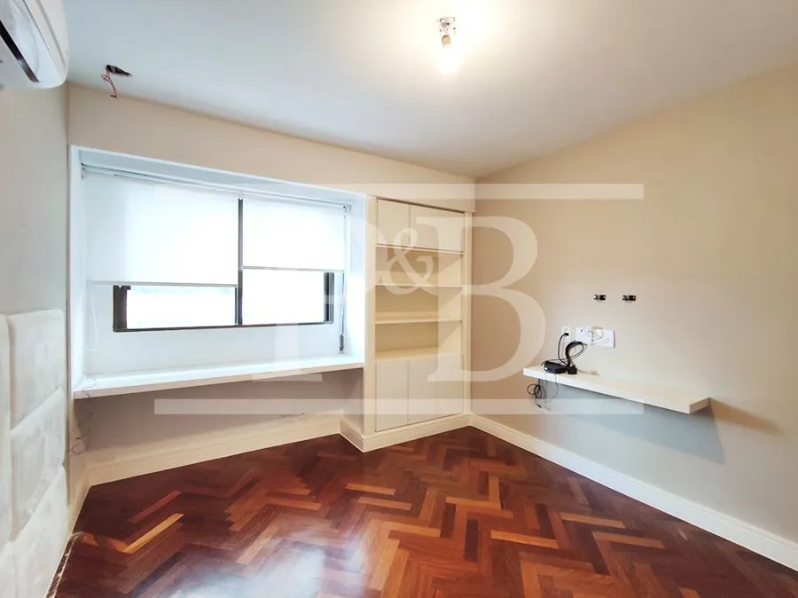 4-bedroom apartment 284 m² with 3 parking spaces — photo 26