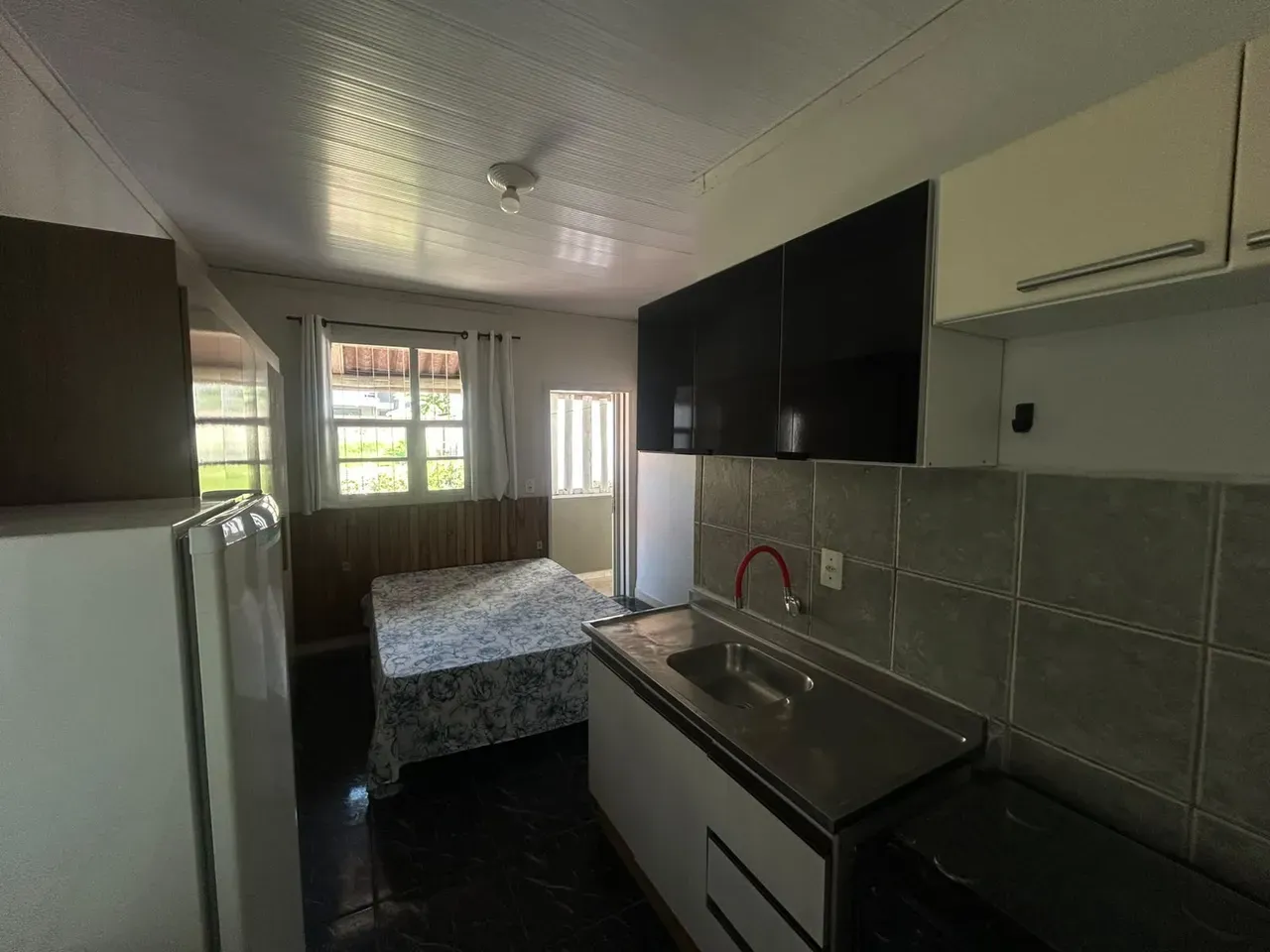 Furnished 20 m² studio in Florianópolis — photo 2