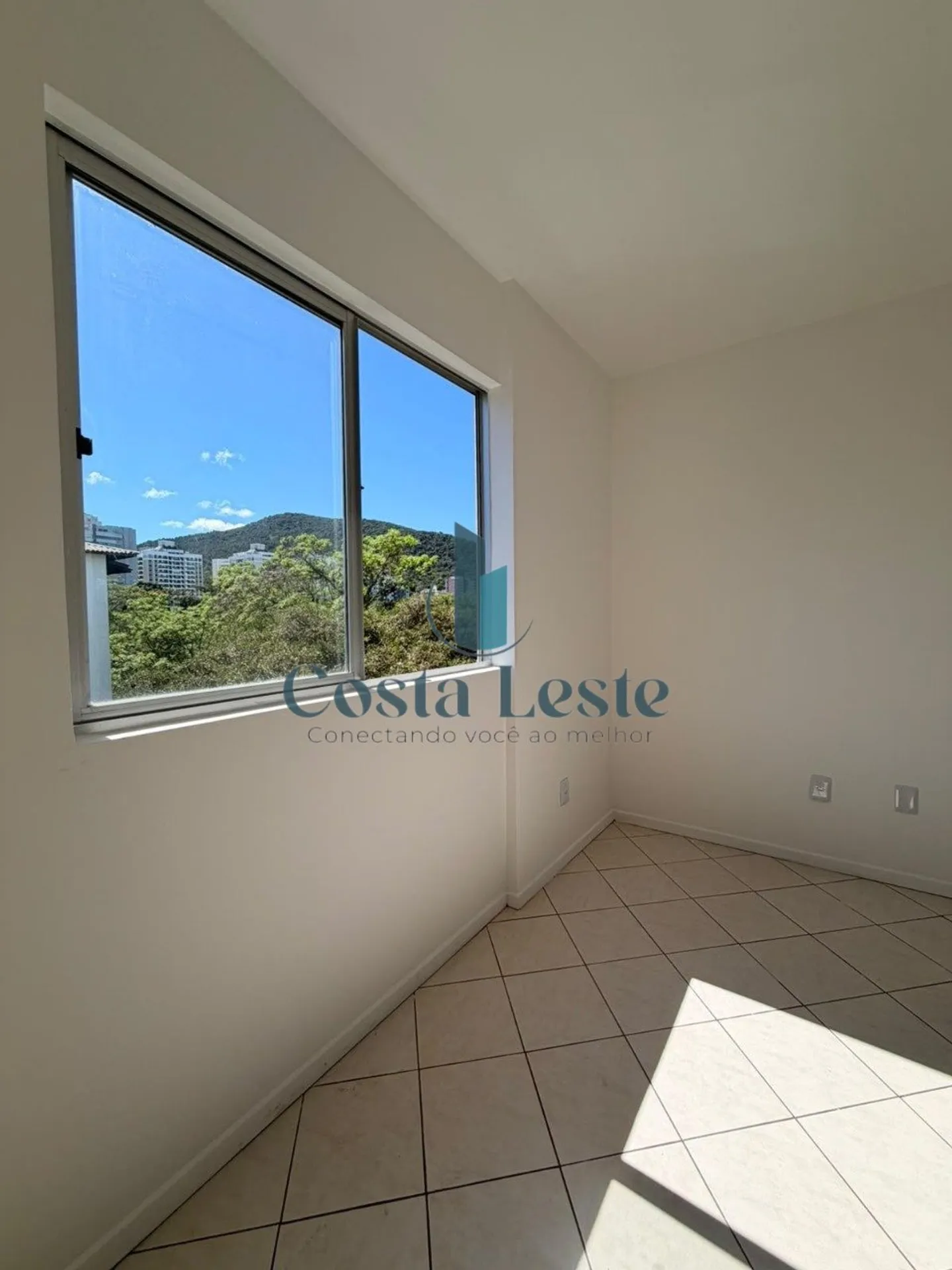 Apartment, 54 m², with a mountain view — photo 3