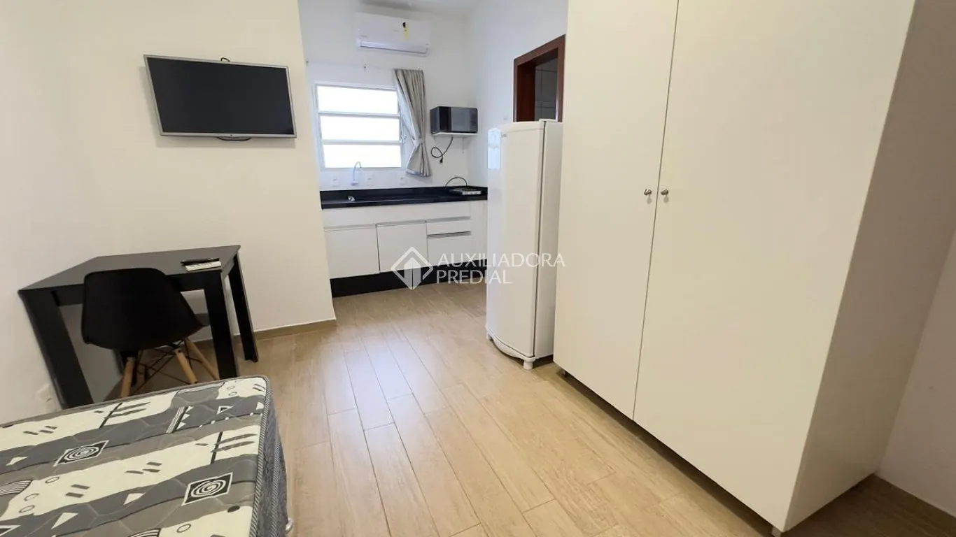 Furnished 16 m² apartment with 1 bedroom and 1 bathroom — photo 6