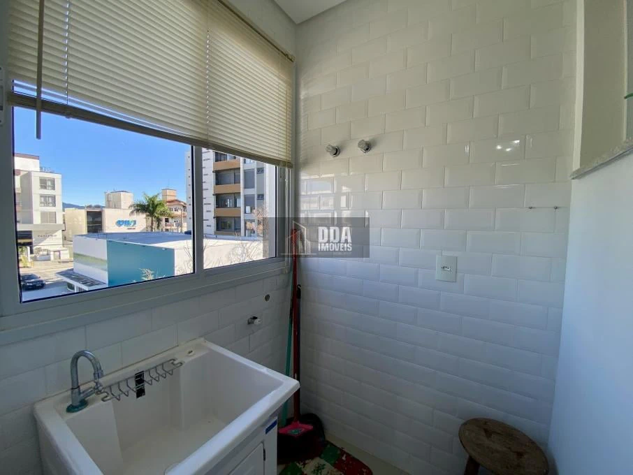 3-bedroom apartment, 2 with their own bathrooms, 97 m² — photo 11