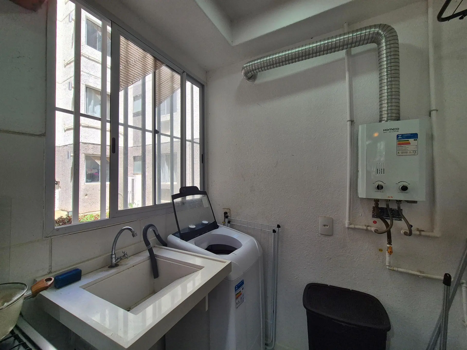 43 m² apartment with a home office and a washing machine — photo 30