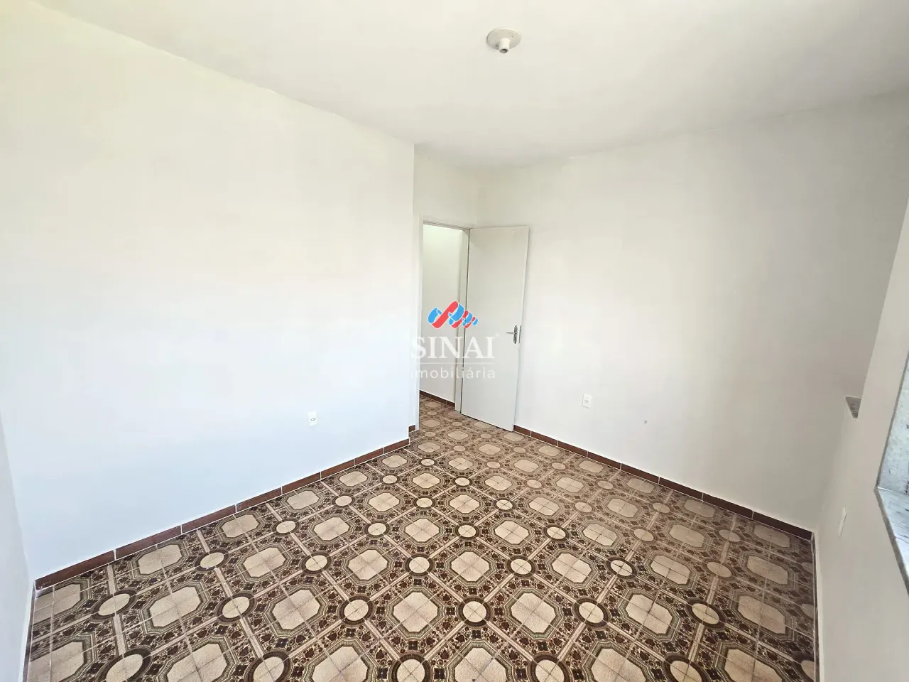 Apartamento de 2 quartos com cozinha aberta e fogão a gás — photo 17