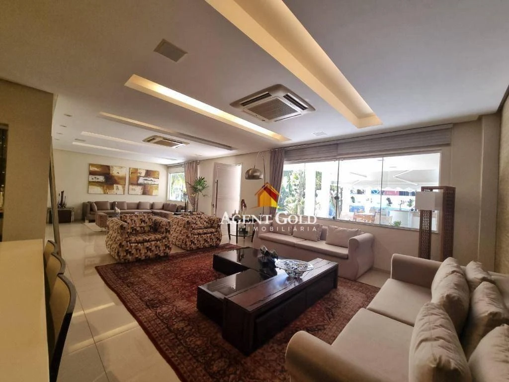 Furnished 900 m² house with 6 en-suite bedrooms