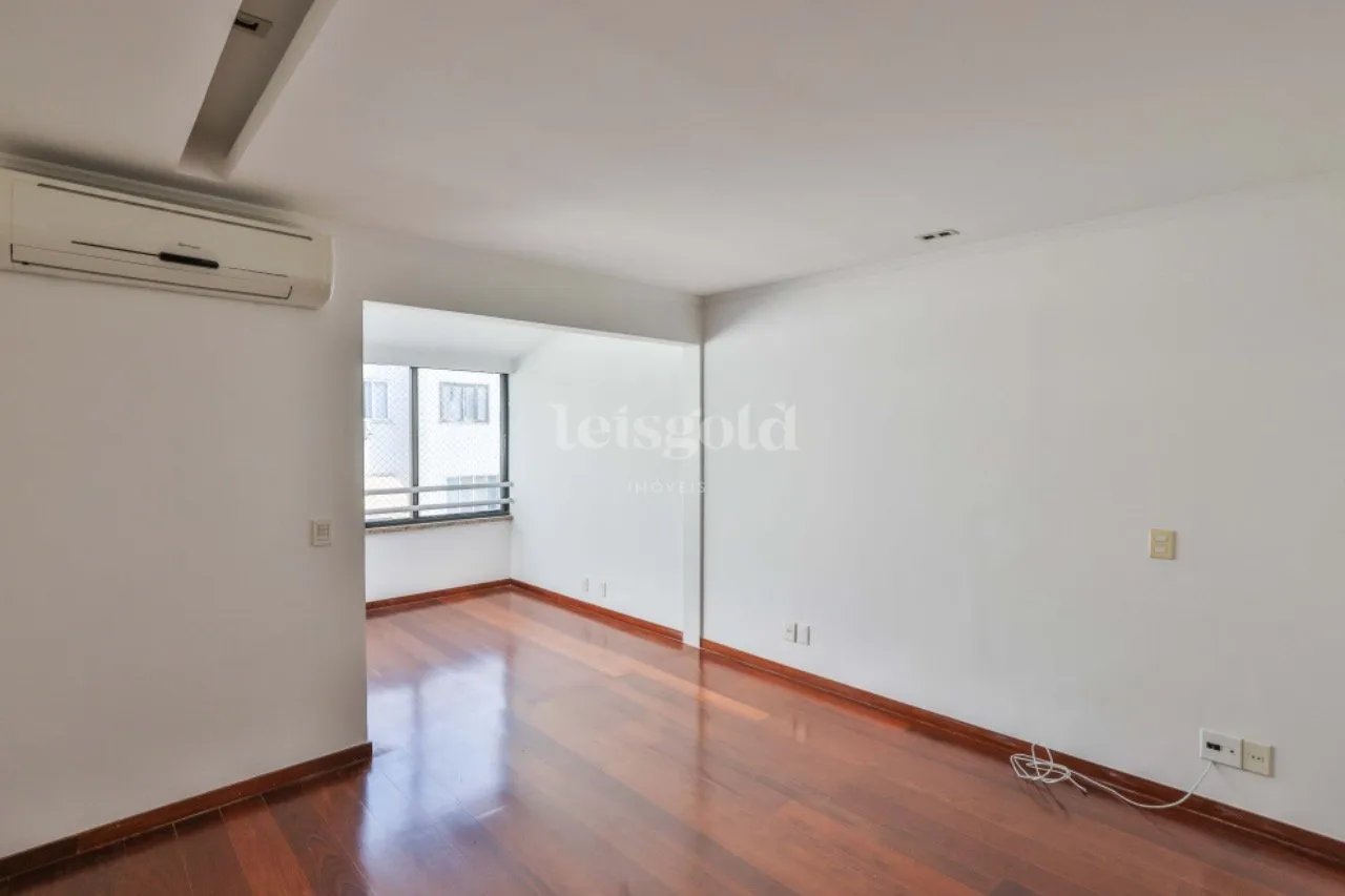 Apartamento sem mobília com 4 dormitórios e 5 banheiros — photo 24