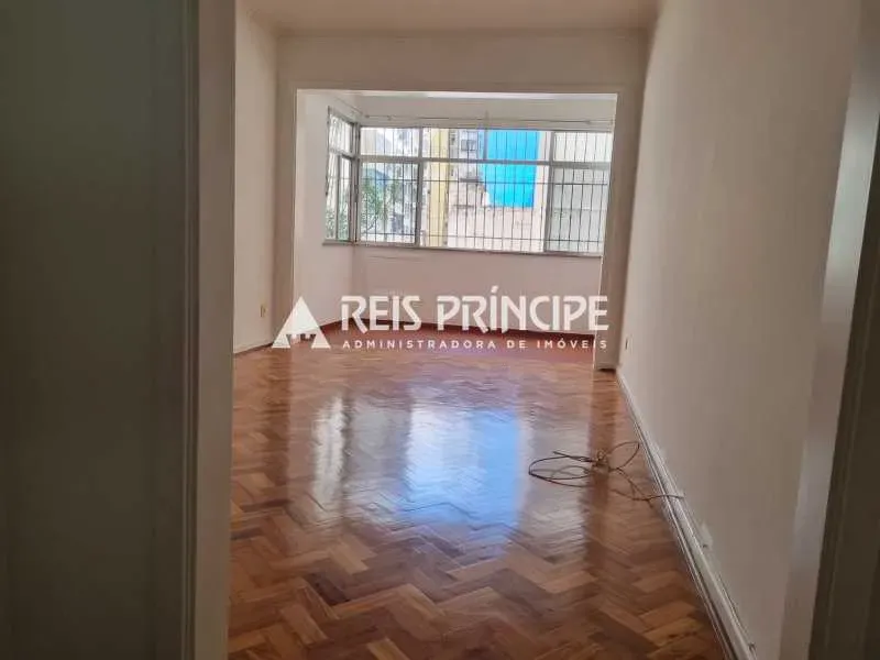Apartment, 70 m², with wood or laminate floors — photo 20