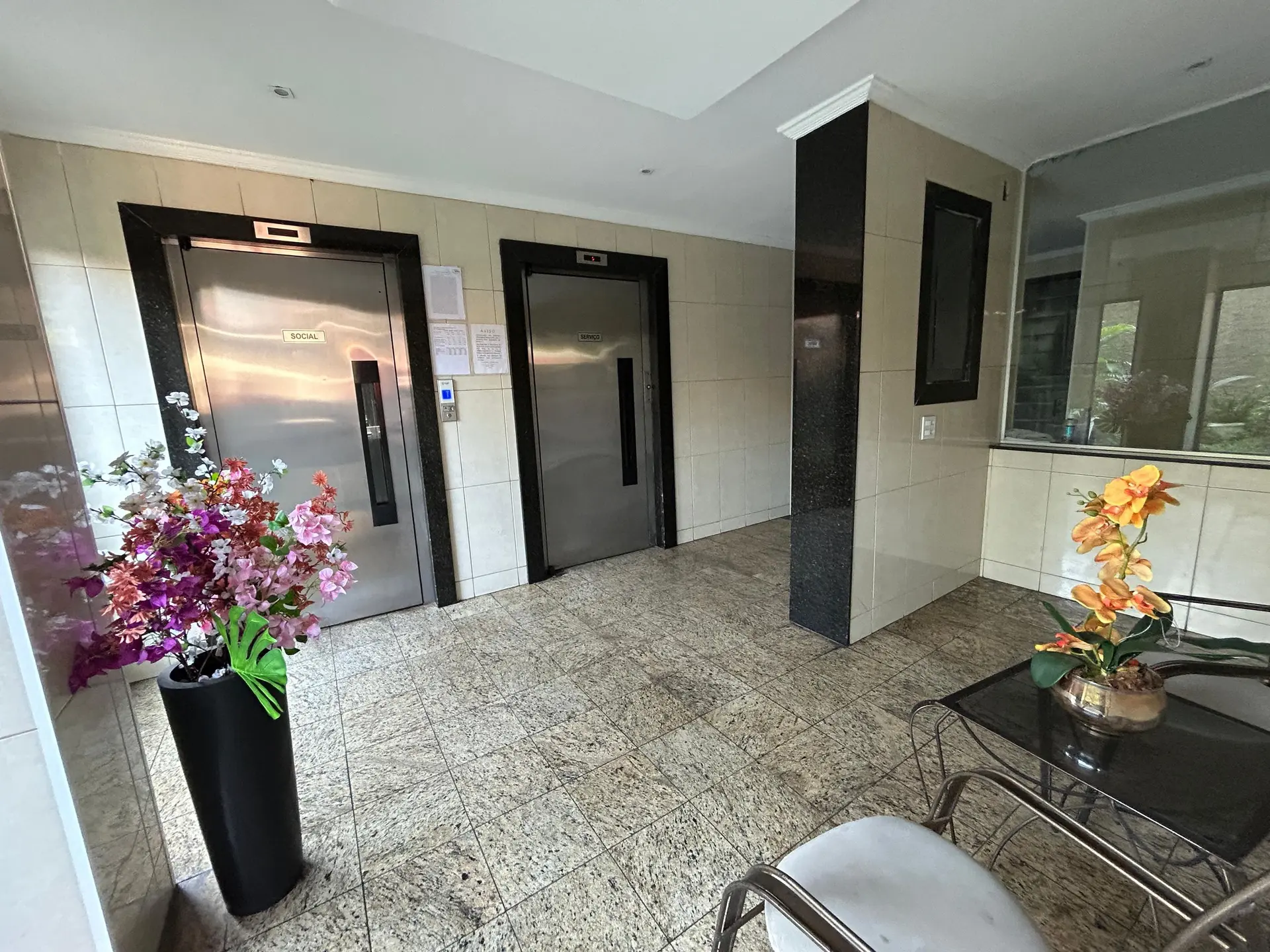 Деревянный пол или ламинат и 2 спальни: квартира 80 м² — photo 28