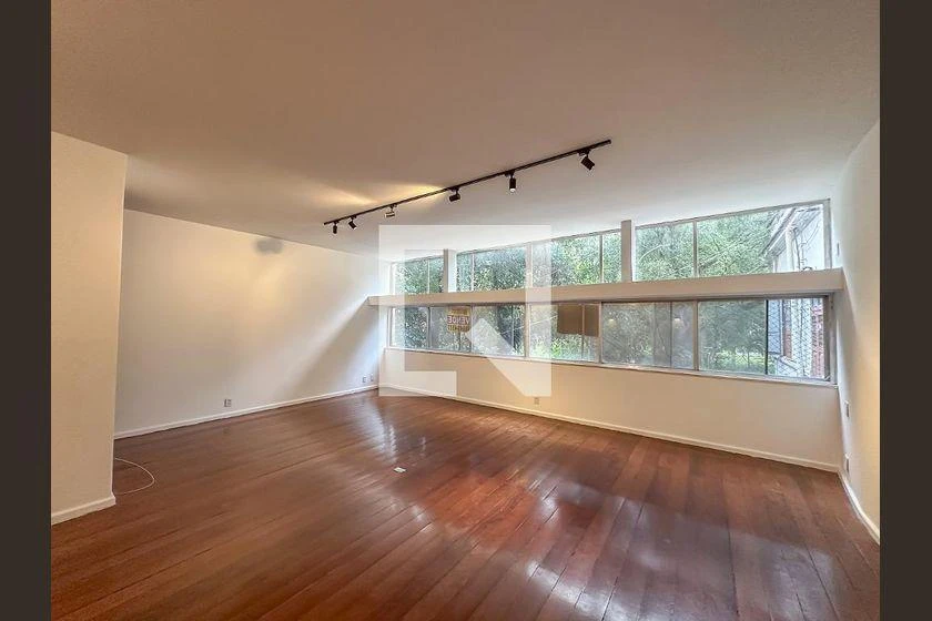 170 m² apartment with 3 bedrooms and a suite — photo 15