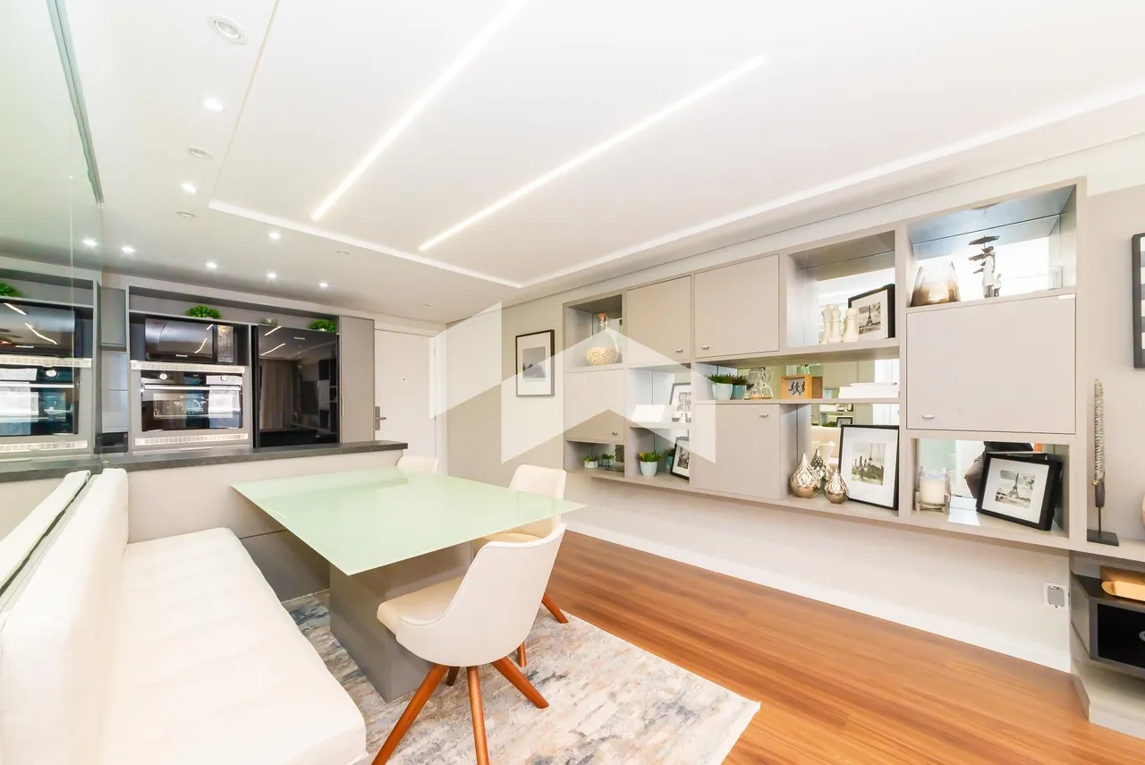 76 m² apartment with 2 bedrooms and an open-plan kitchen — photo 6