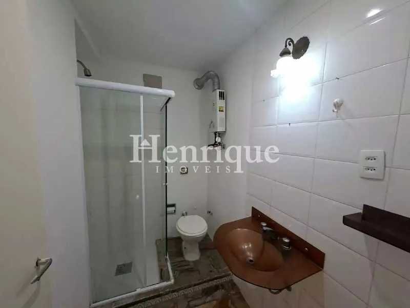 Apartment, 170 m², with wood or laminate floors — photo 19