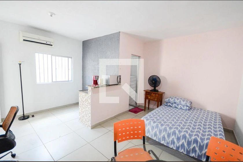 Rental house with 8 bedrooms and 8 bathrooms — photo 8