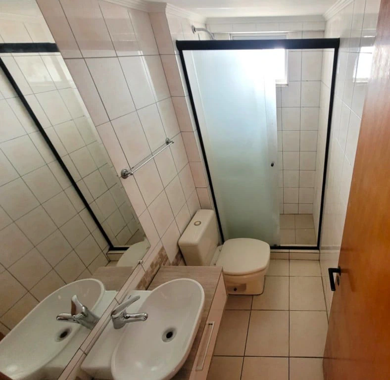 Apartment, 87 m², with wood or laminate floors — photo 21