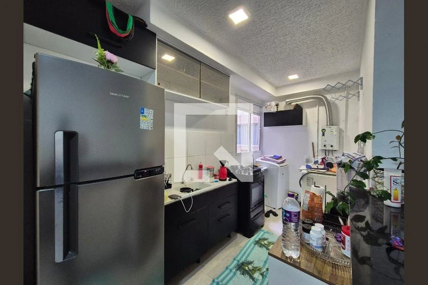 Furnished 2-bedroom apartment with an open kitchen — photo 3