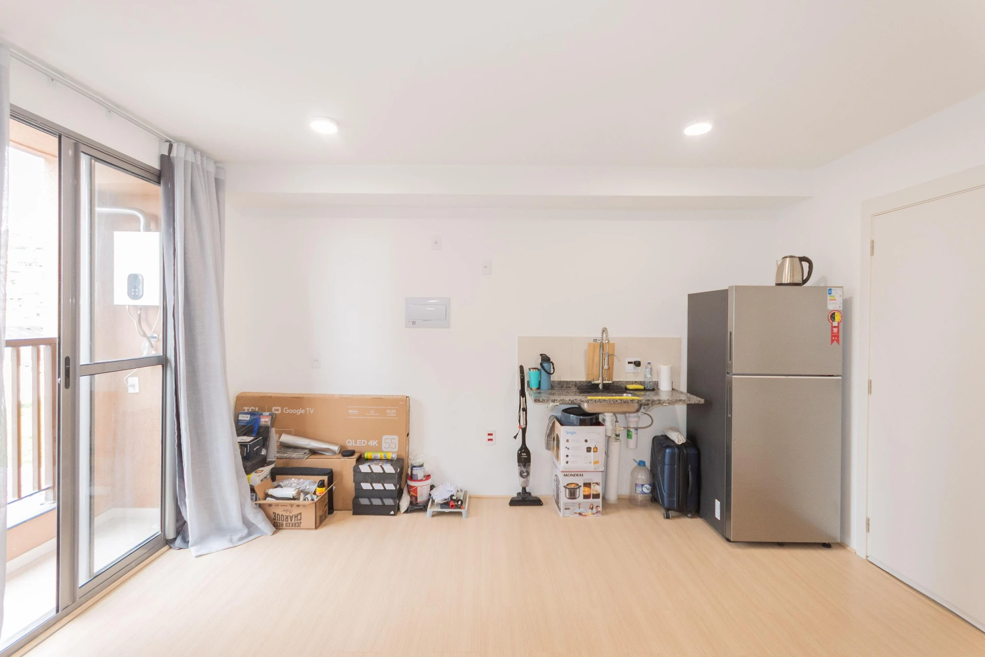 Studio mobiliado sem vaga, com 1 quarto e varanda — photo 3