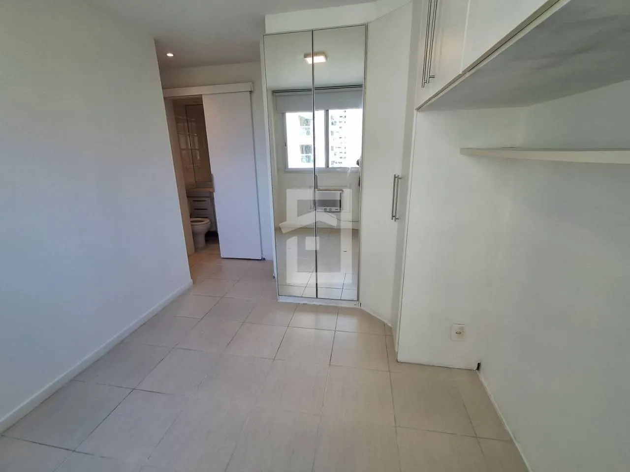 Glass-enclosed balcony in a 2-bedroom apartment, 64 m² — photo 11