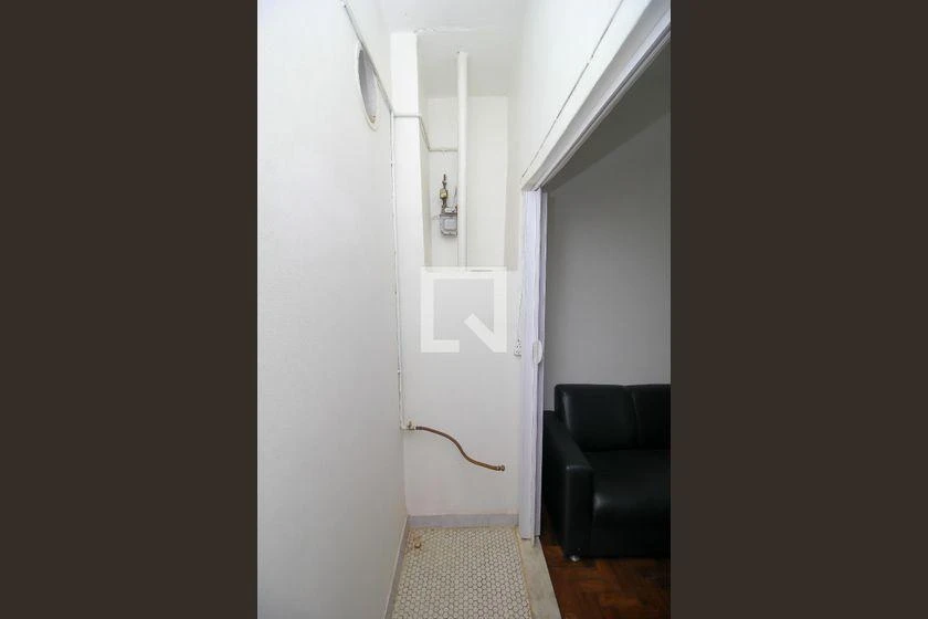 Monoambiente con piso de madera o laminado en Rio de Janeiro — photo 4