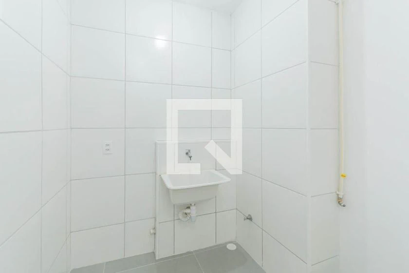 Garden-style apartment with 2 bedrooms and a balcony — photo 10