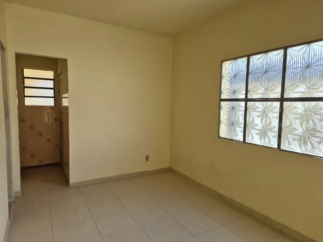 Casa sem mobília com 3 quartos e cozinha a gás — photo 10