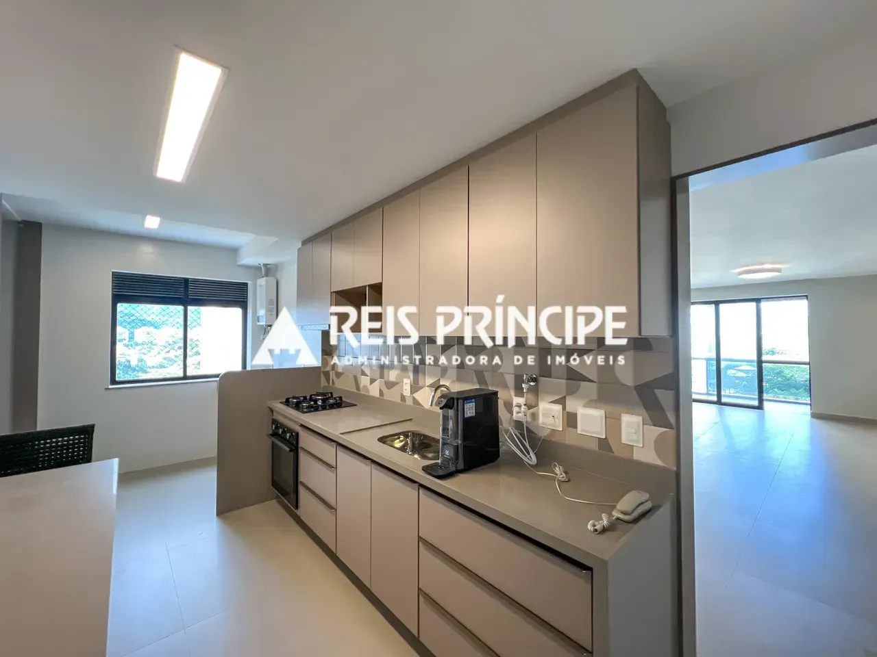 3-bedroom apartment with a suite; balcony and view — photo 25