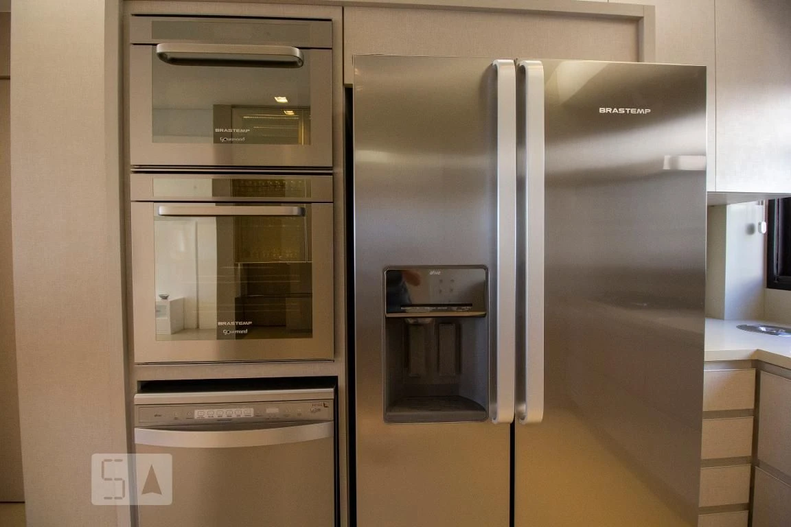 Apartamento de 4 quartos com janelas do piso ao teto, Centro — photo 38